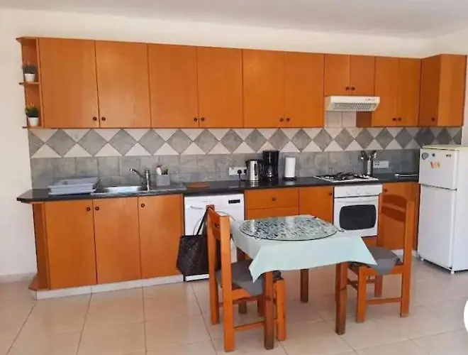 Bright One Bedroom In Area Apartmán Paphos